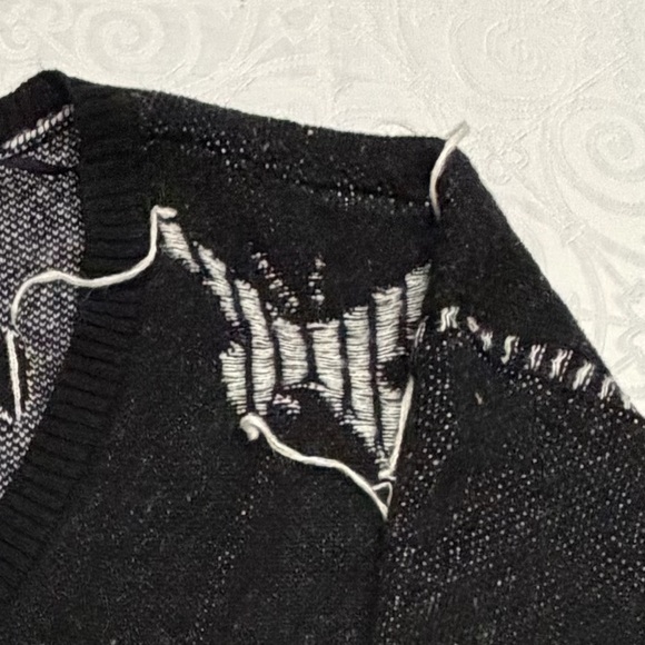 Torrid Mystic Moths 5X Black White Distressed Button Up Cardigan White Accents - Picture 13 of 15